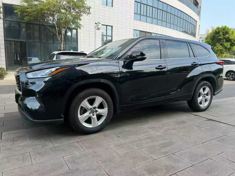 佛山23年丰田汉兰达3