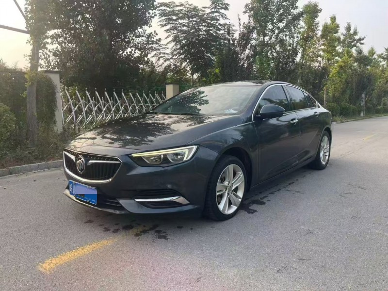 济宁20年别克君威3