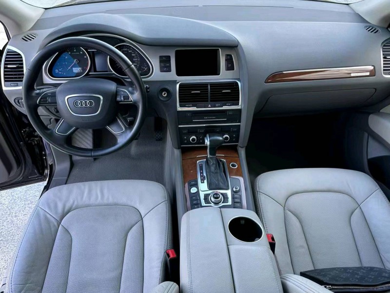 北京14年奥迪Q75