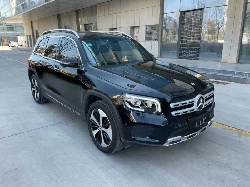 济宁22年奔驰GLB3