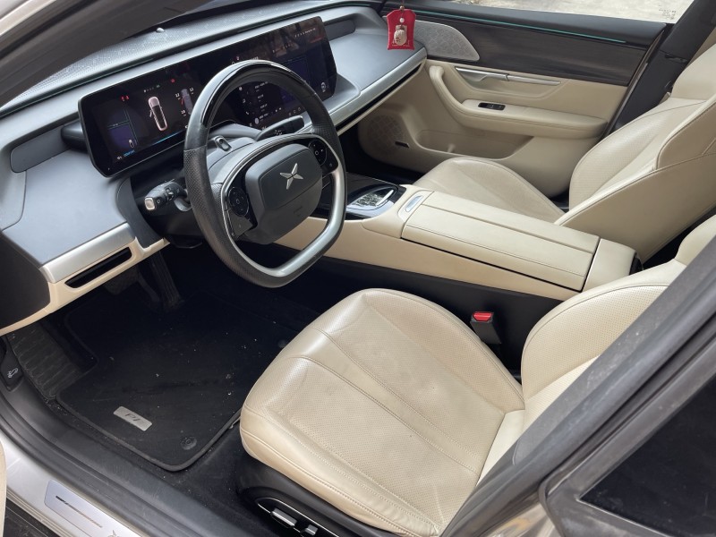 济宁23年小鹏汽车p78