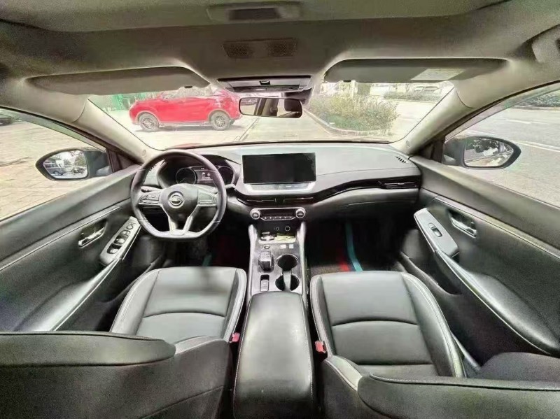 济宁22年日产轩逸5