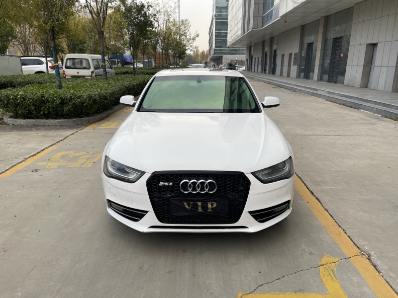 济宁13年奥迪A4L1