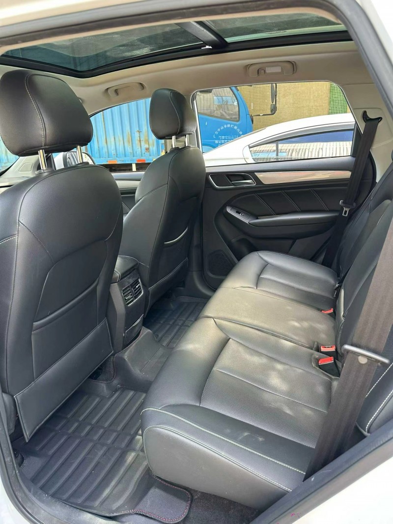 中山20年荣威RX57