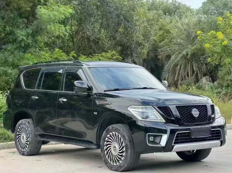 汕头19年日产途乐2