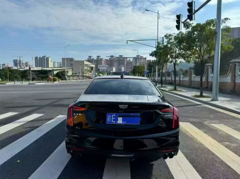 广州20年凯迪拉克CT63