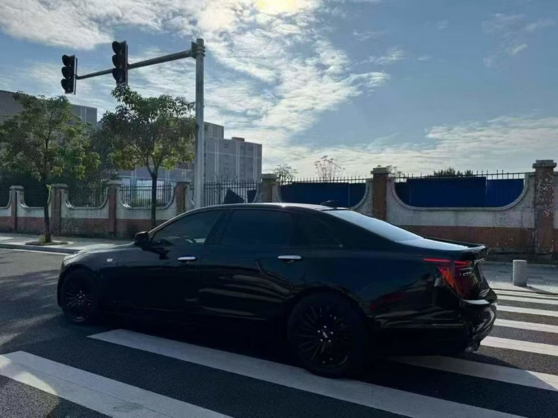 广州20年凯迪拉克CT65