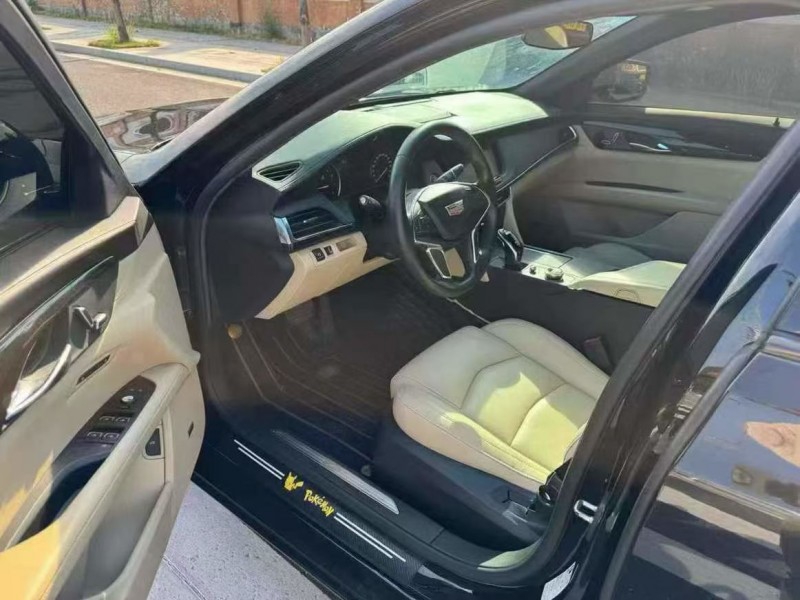 广州20年凯迪拉克CT68