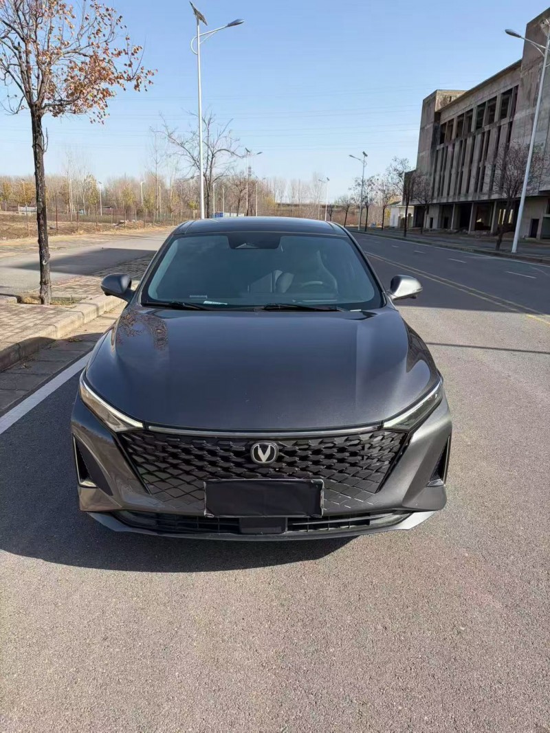 郑州23年长安汽车睿骋1