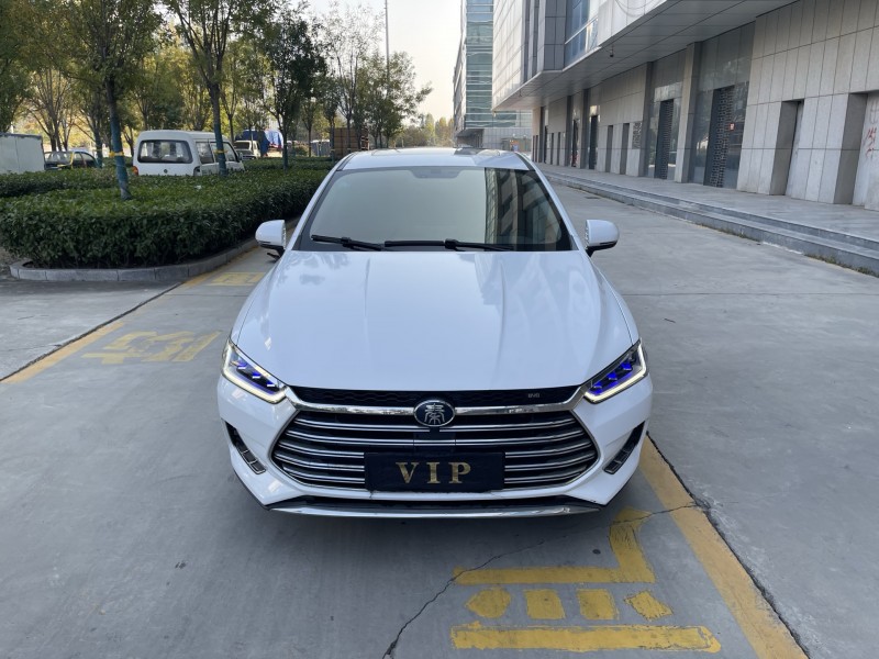 济宁19年比亚迪秦1