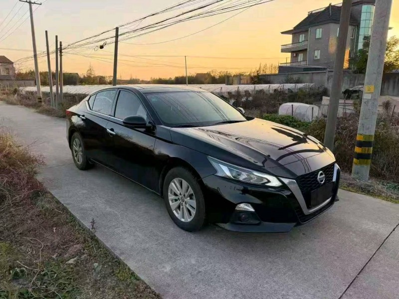 台州20年日产天籁2