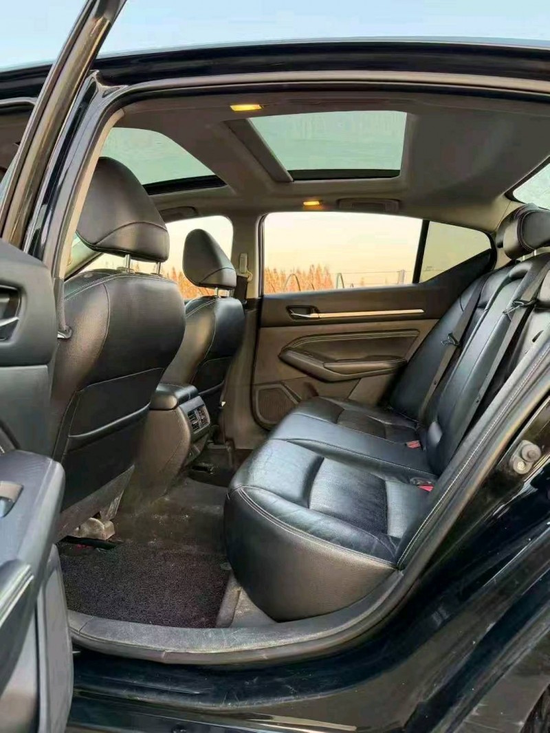 台州20年日产天籁5