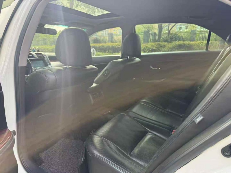 衡阳14年丰田皇冠4