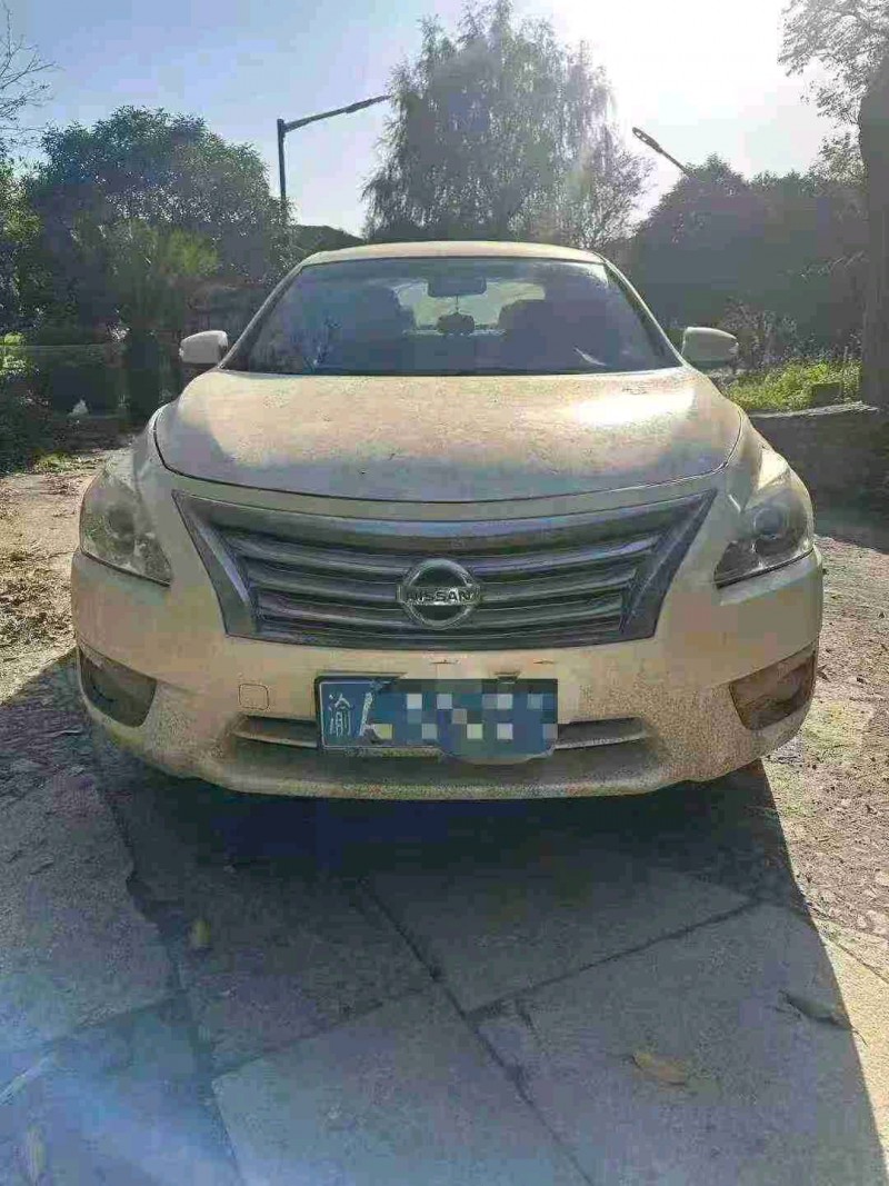 台州15年日产天籁1