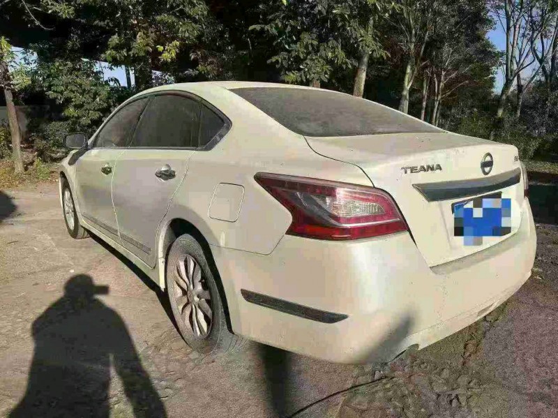 台州15年日产天籁7