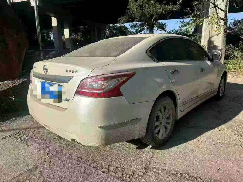 台州15年日产天籁9