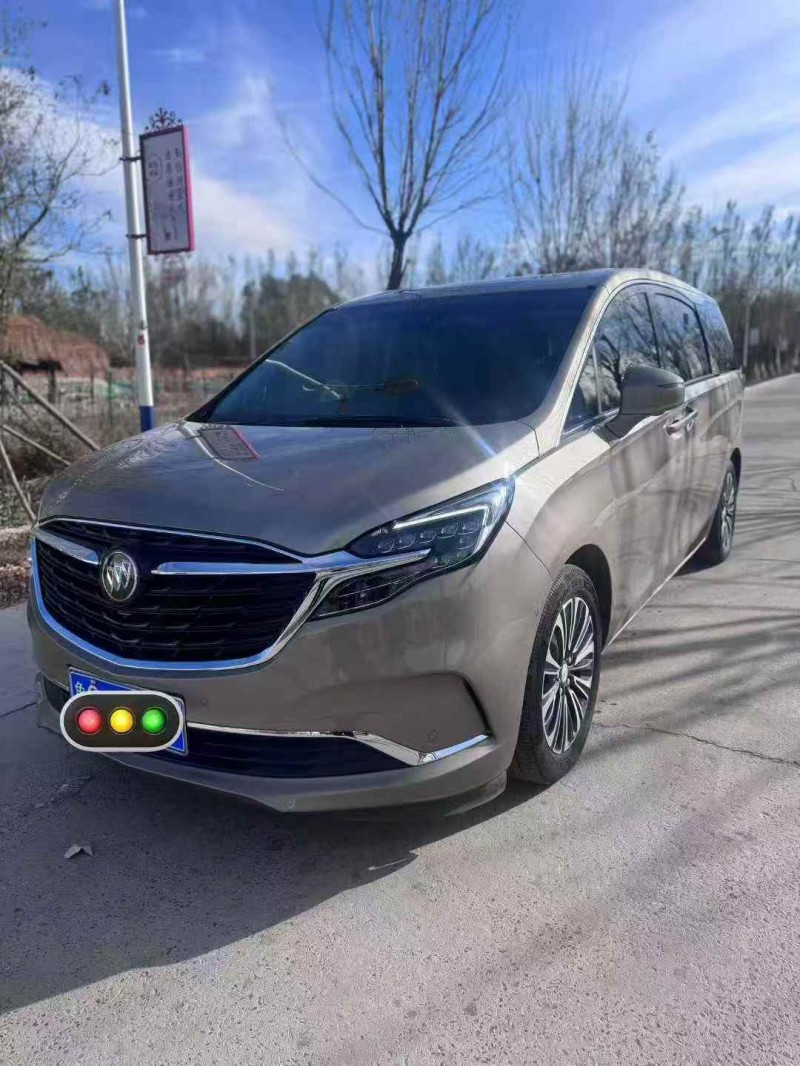 菏泽22年别克GL82