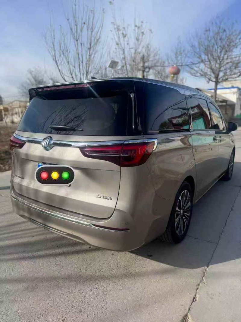 菏泽22年别克GL84