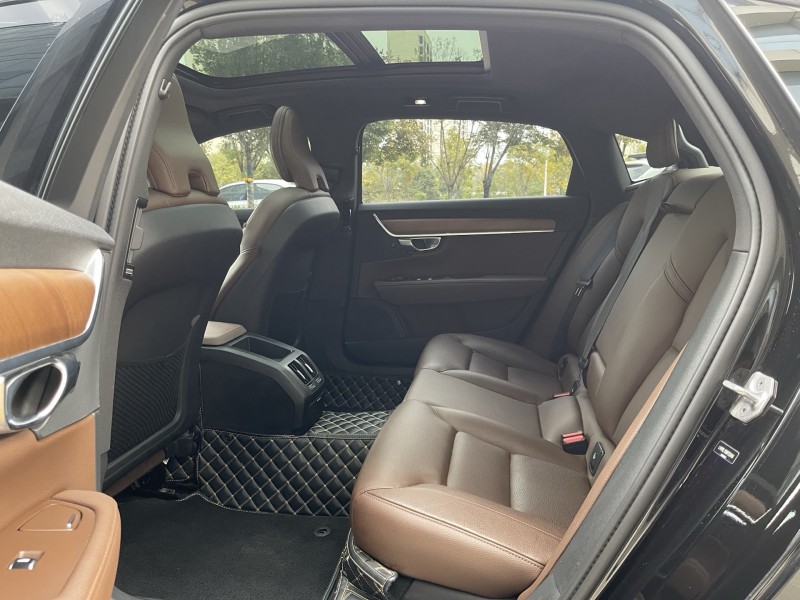 济宁21年沃尔沃S903