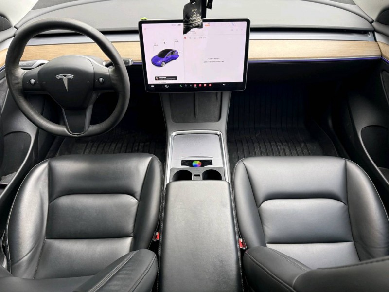 济宁21年特斯拉MODEL 32