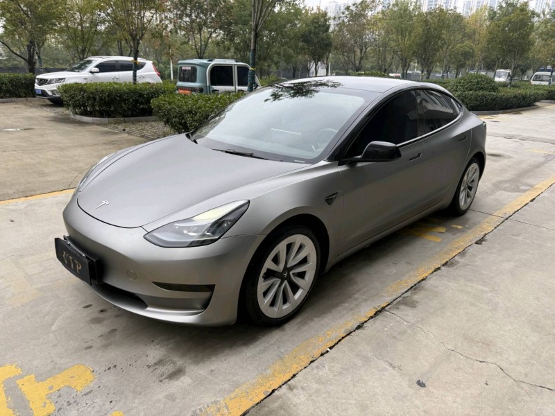 济宁21年特斯拉MODEL 33