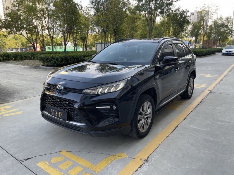 济宁21年丰田威兰达3