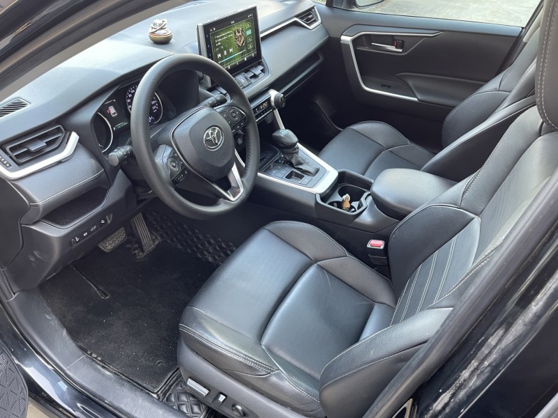 济宁21年丰田威兰达5