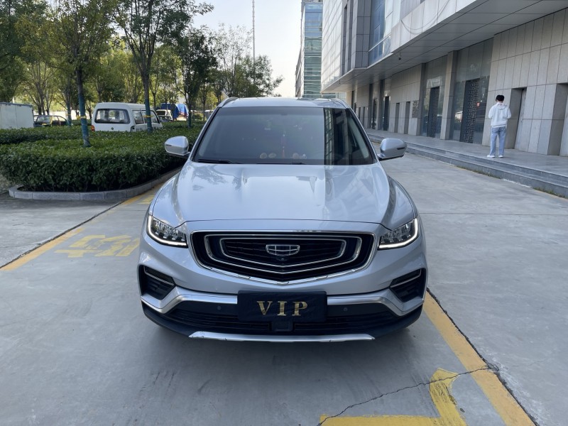 济宁20年吉利博越1