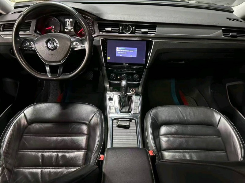 成都18年大众帕萨特8