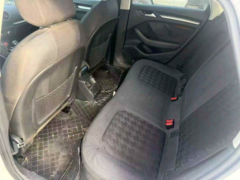 中山17年奥迪A36