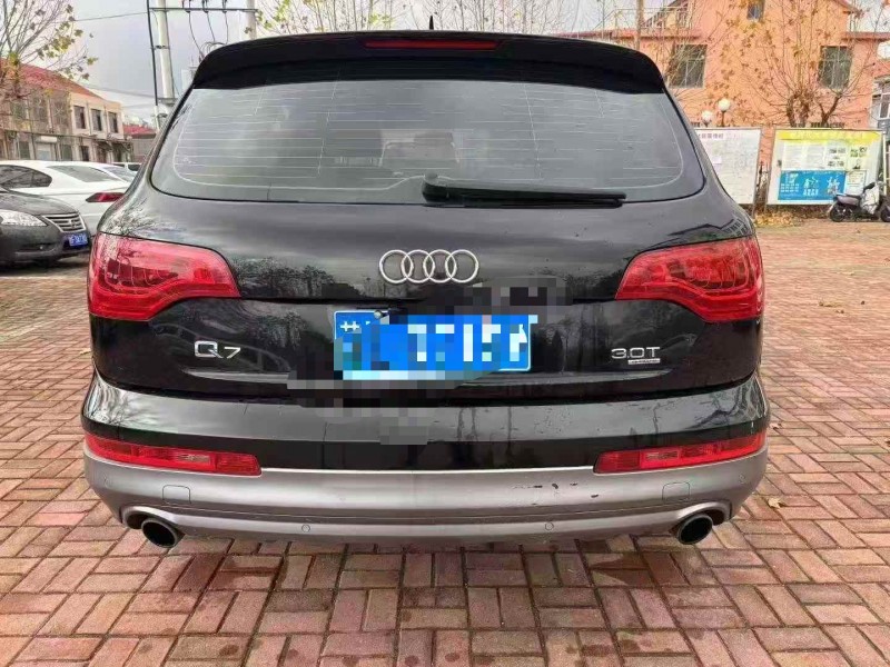 济宁11年奥迪Q79