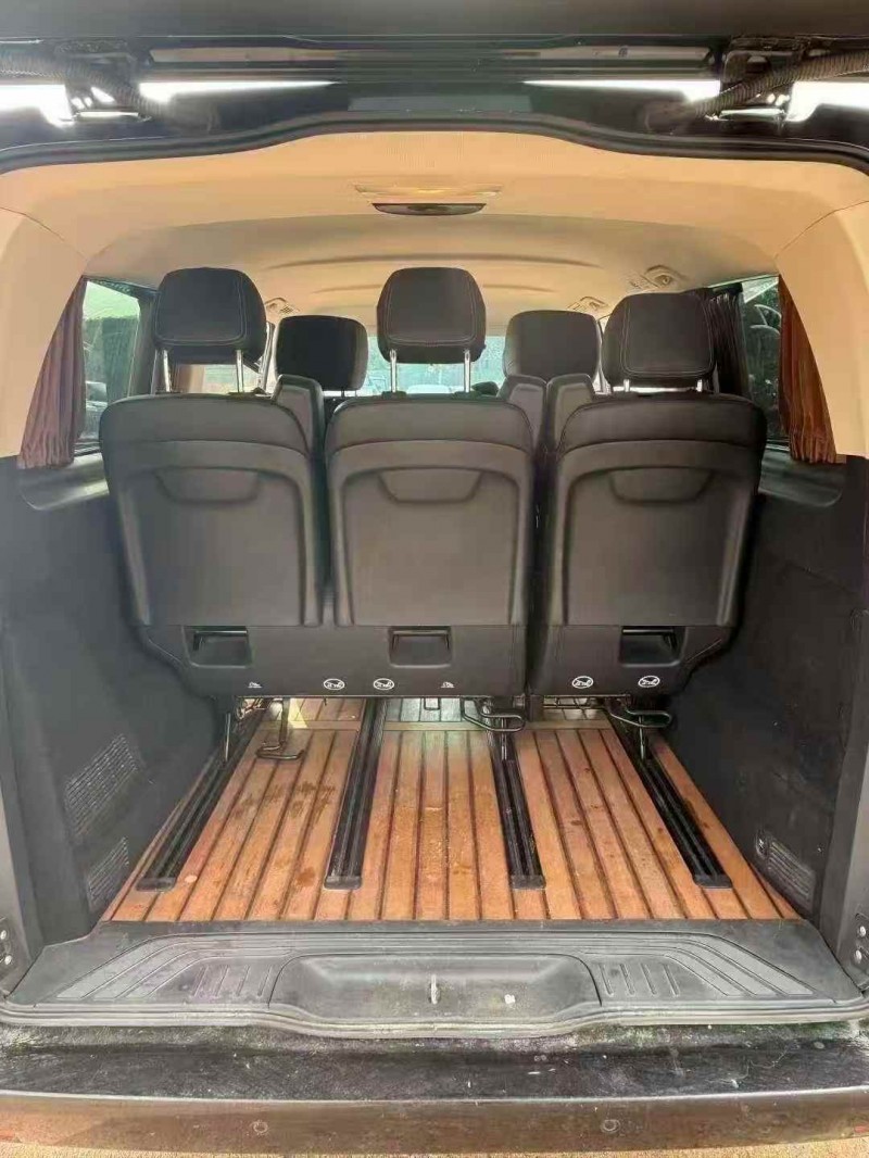 东营18年奔驰威霆6