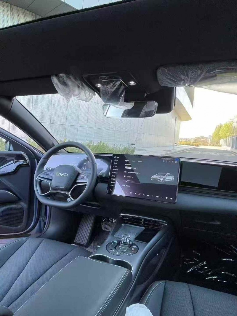 秦皇岛25年比亚迪海豹4