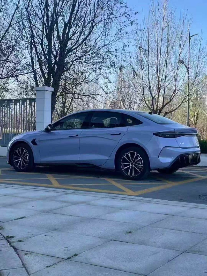 秦皇岛25年比亚迪海豹7