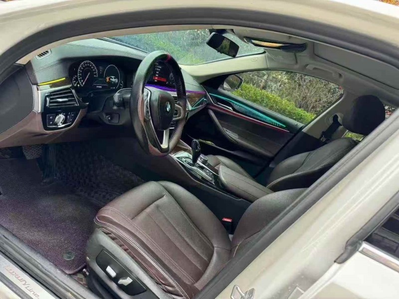 东营19年宝马5系3