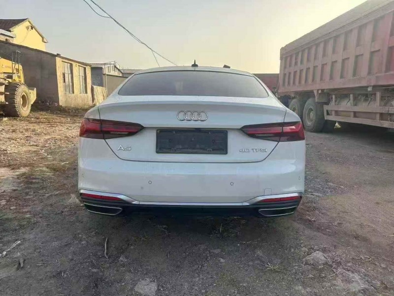 泰安21年奥迪A58