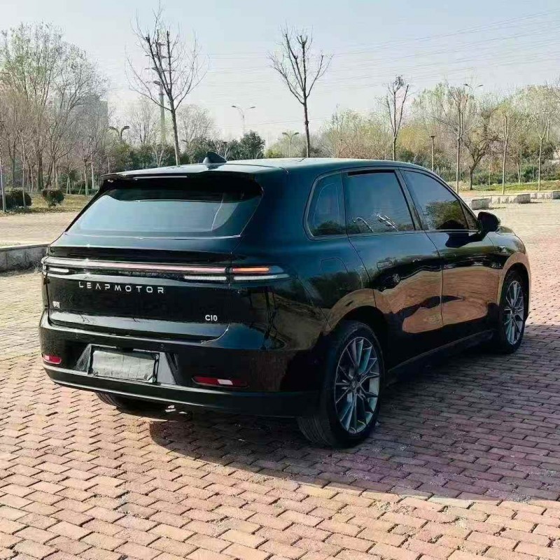 淄博24年零跑汽车C109