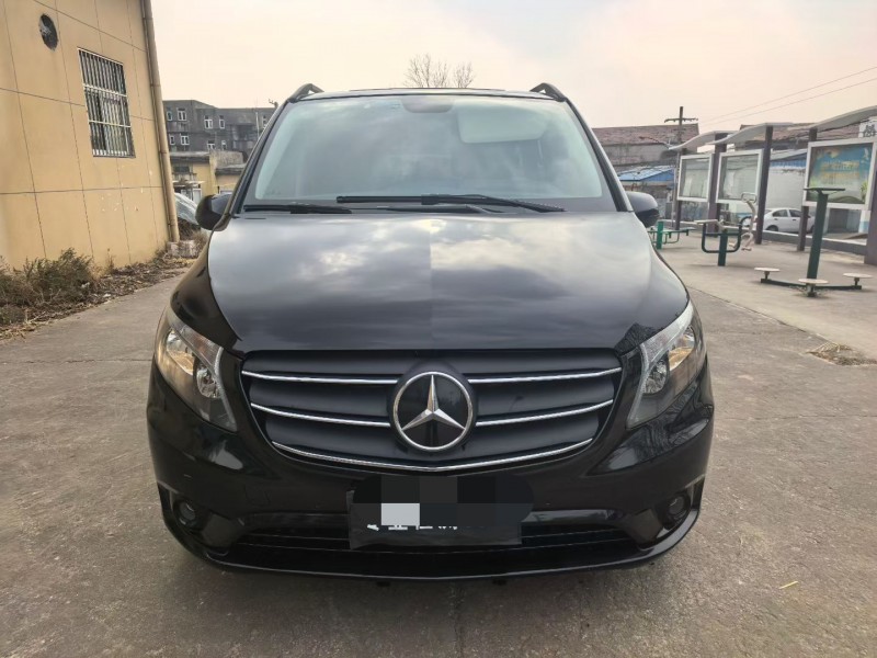 徐州21年奔驰威霆1