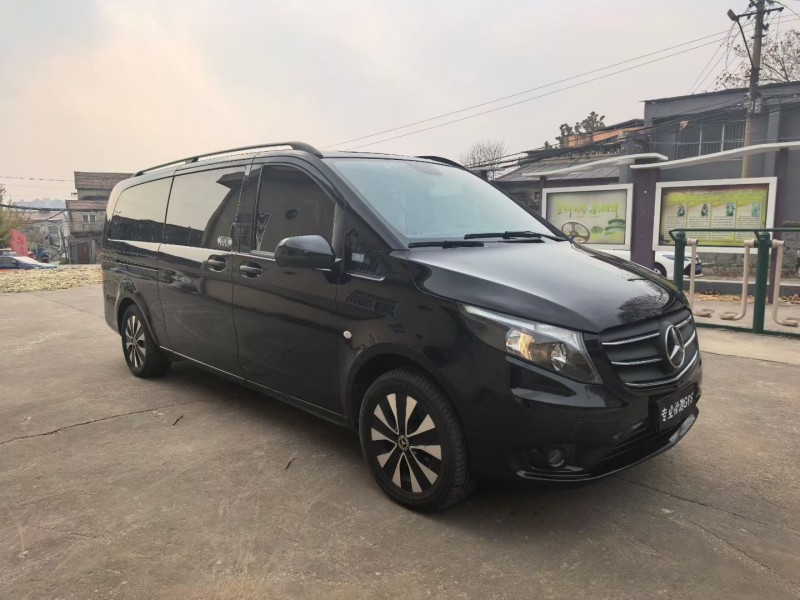 徐州21年奔驰威霆3