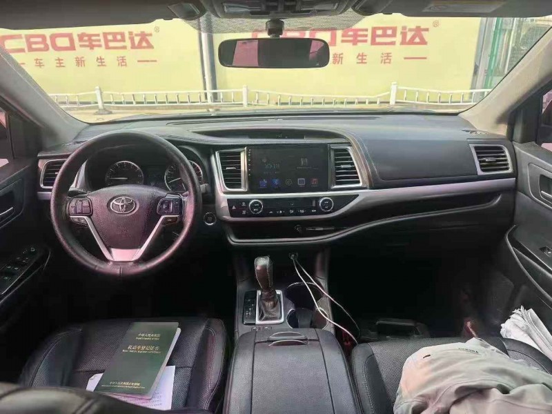 杭州17年丰田汉兰达6