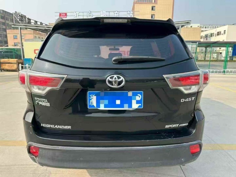 杭州17年丰田汉兰达9