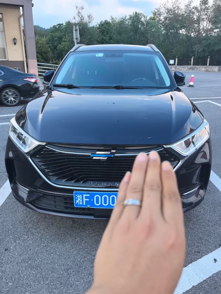 娄底20年长安汽车欧尚1