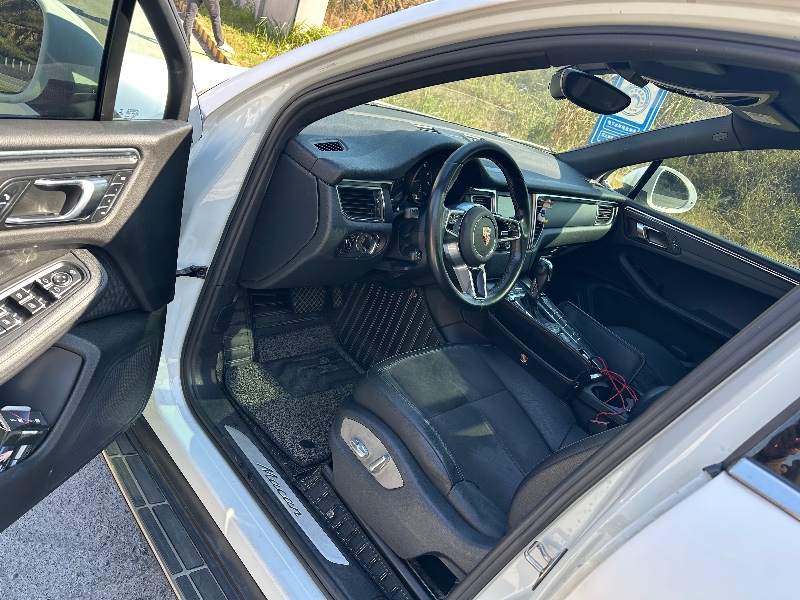 娄底16年保时捷Macan7