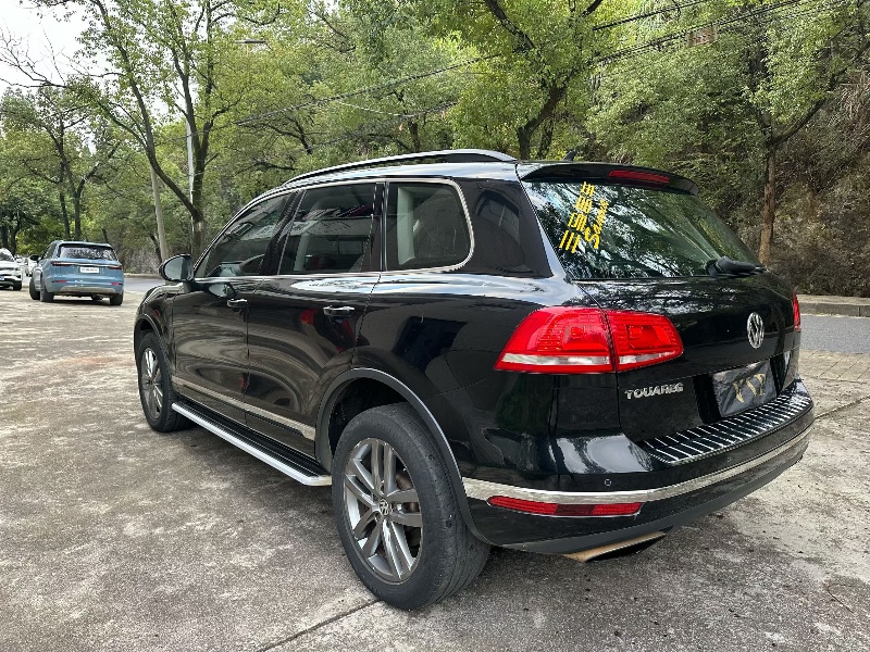 娄底18年大众途锐4