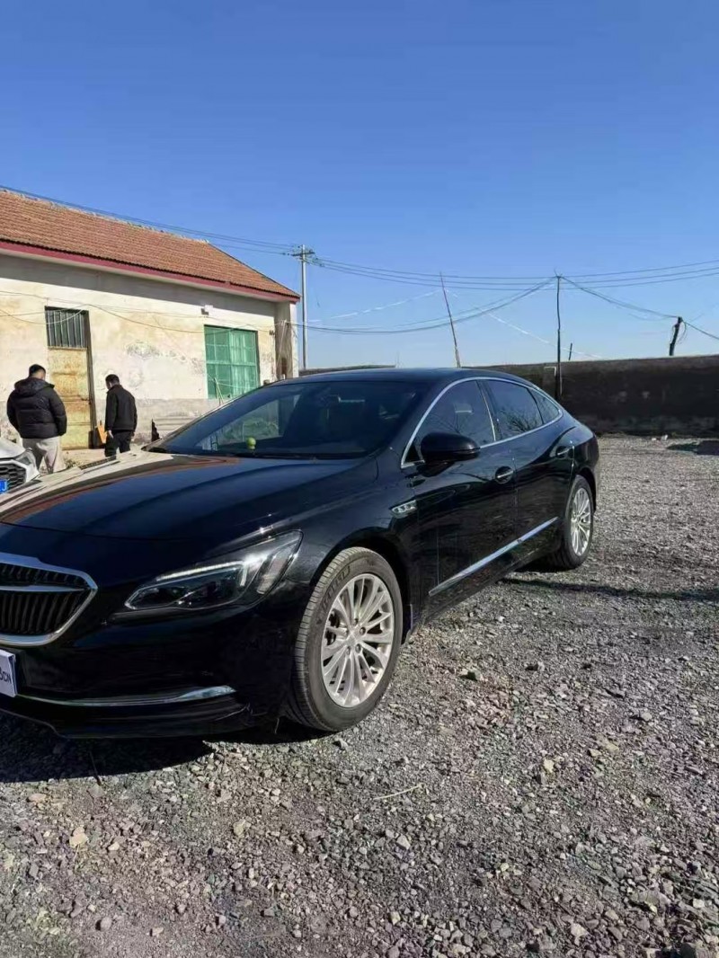 菏泽19年别克君越2