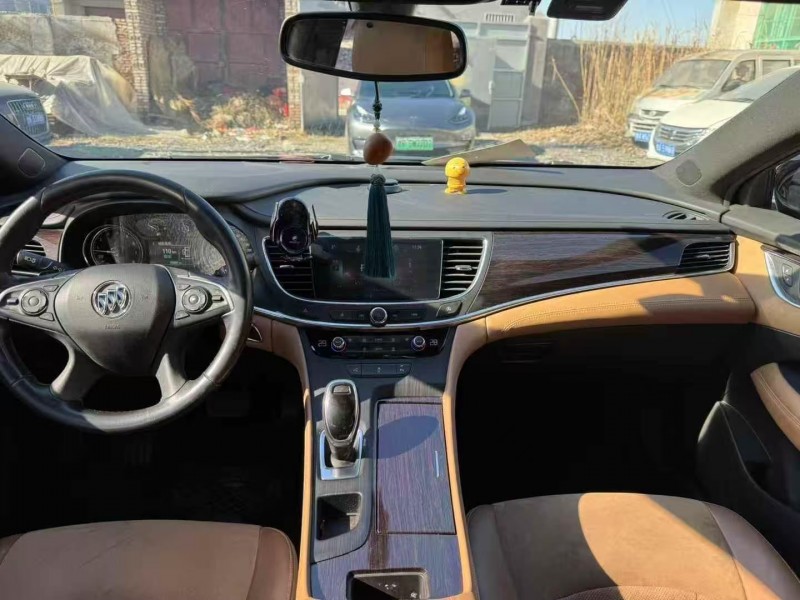 菏泽19年别克君越5