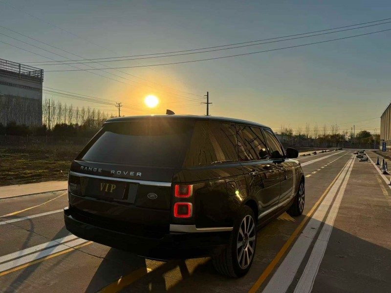 菏泽18年路虎揽胜行政8