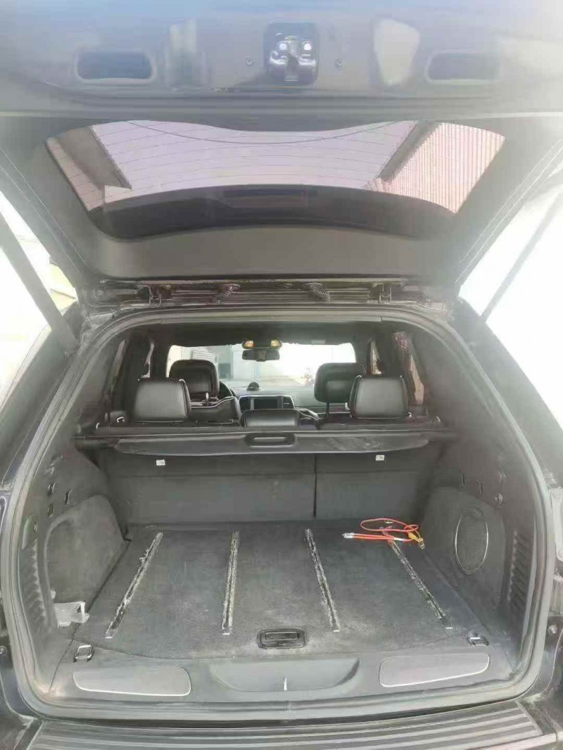 常州15年Jeep大切诺基6