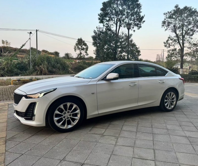 南昌23年凯迪拉克CT52