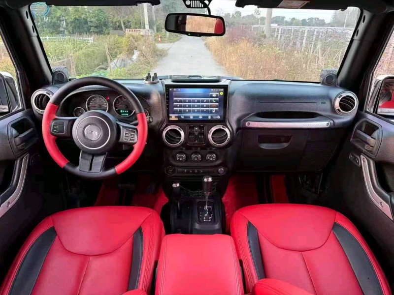 嘉兴14年Jeep牧马人4